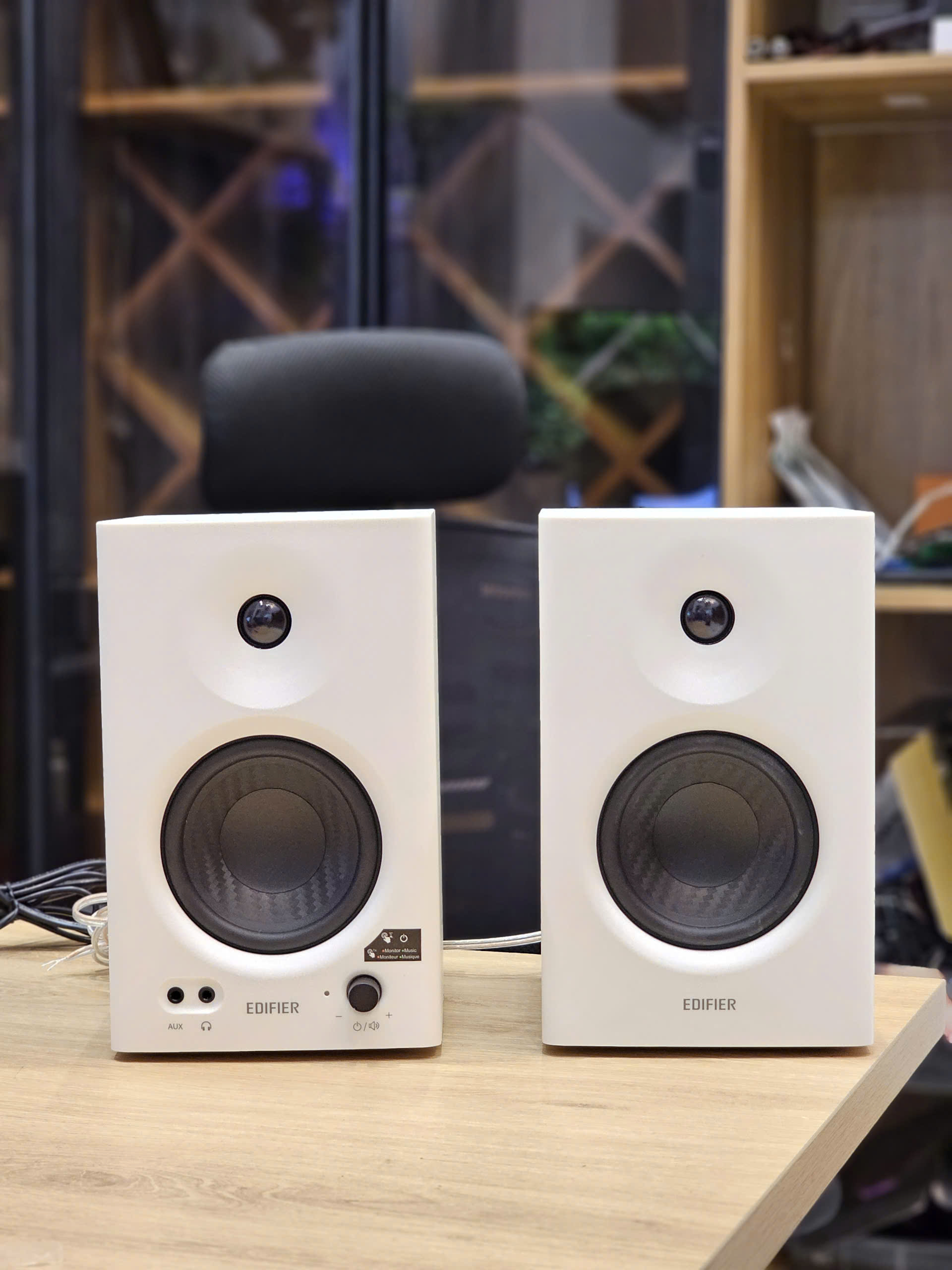 Loa kiểm âm EDIFIER MR4 - hình 3