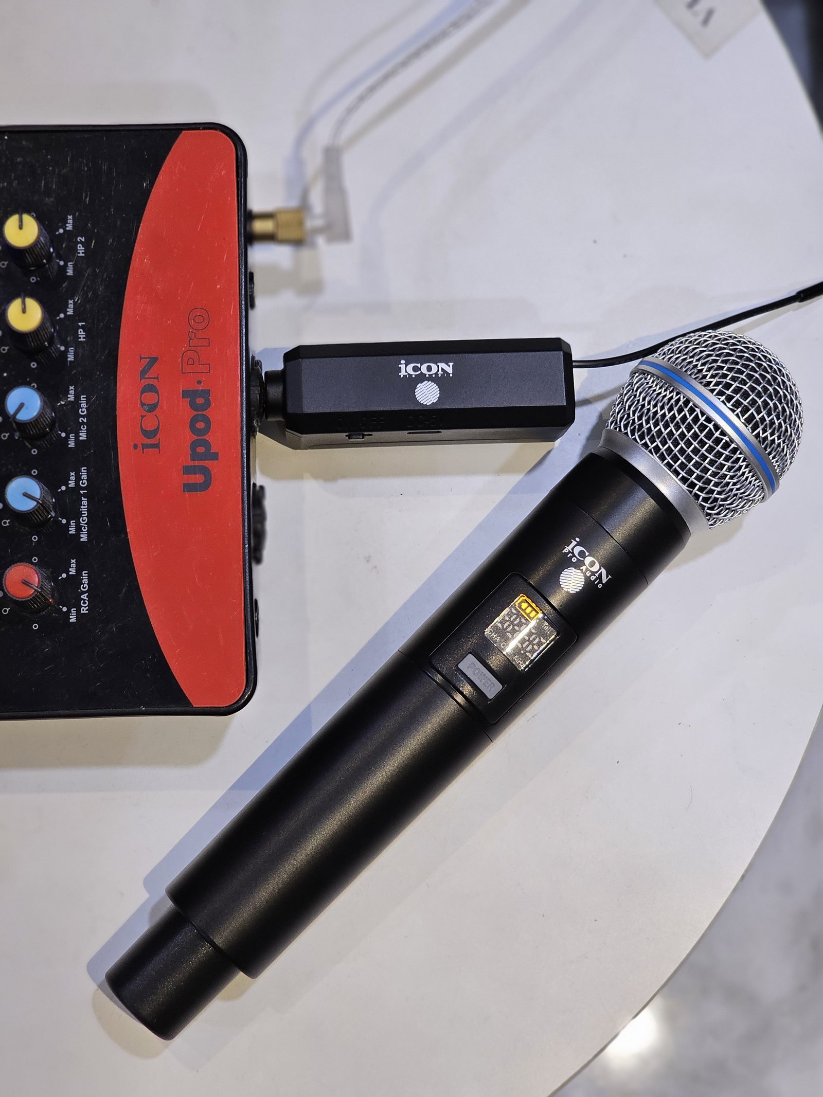 iCON WM2.1 kết nối thiết bị âm thanh Micro iCON WM2.1 kết nối soundcard để hát livestream